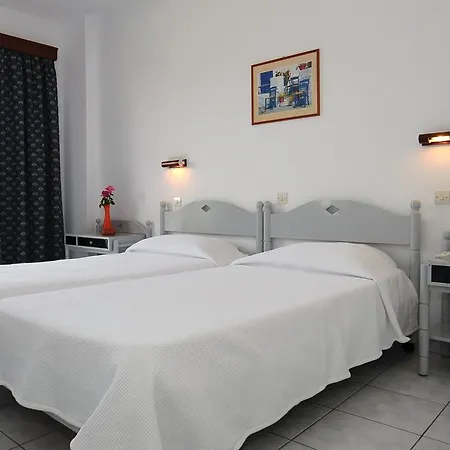 Tina Flora Hotel 3*